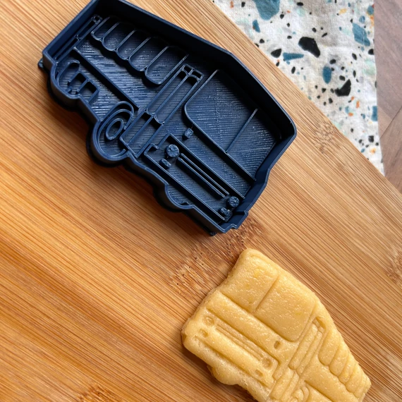 Ikarusz busz 3D nyomtatott sütikiszúró