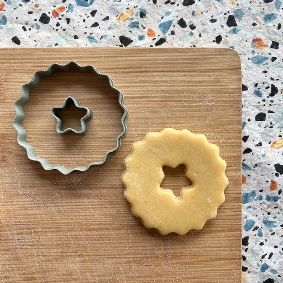 Karácsonyi linzer 3D nyomtatott kiszúrók